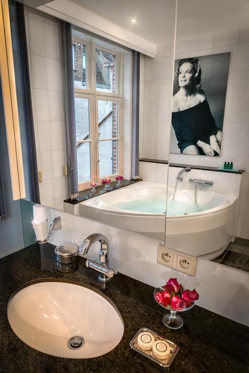 Canalside House - Luxury Guesthouse Μπριζ Δωμάτιο φωτογραφία