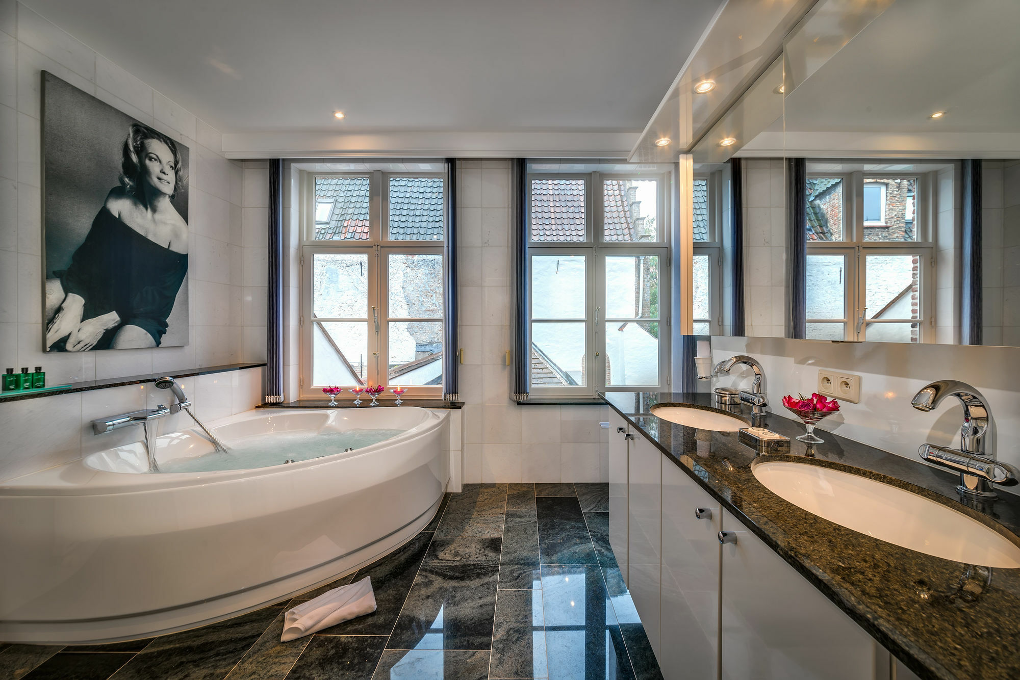 Canalside House - Luxury Guesthouse Μπριζ Εξωτερικό φωτογραφία